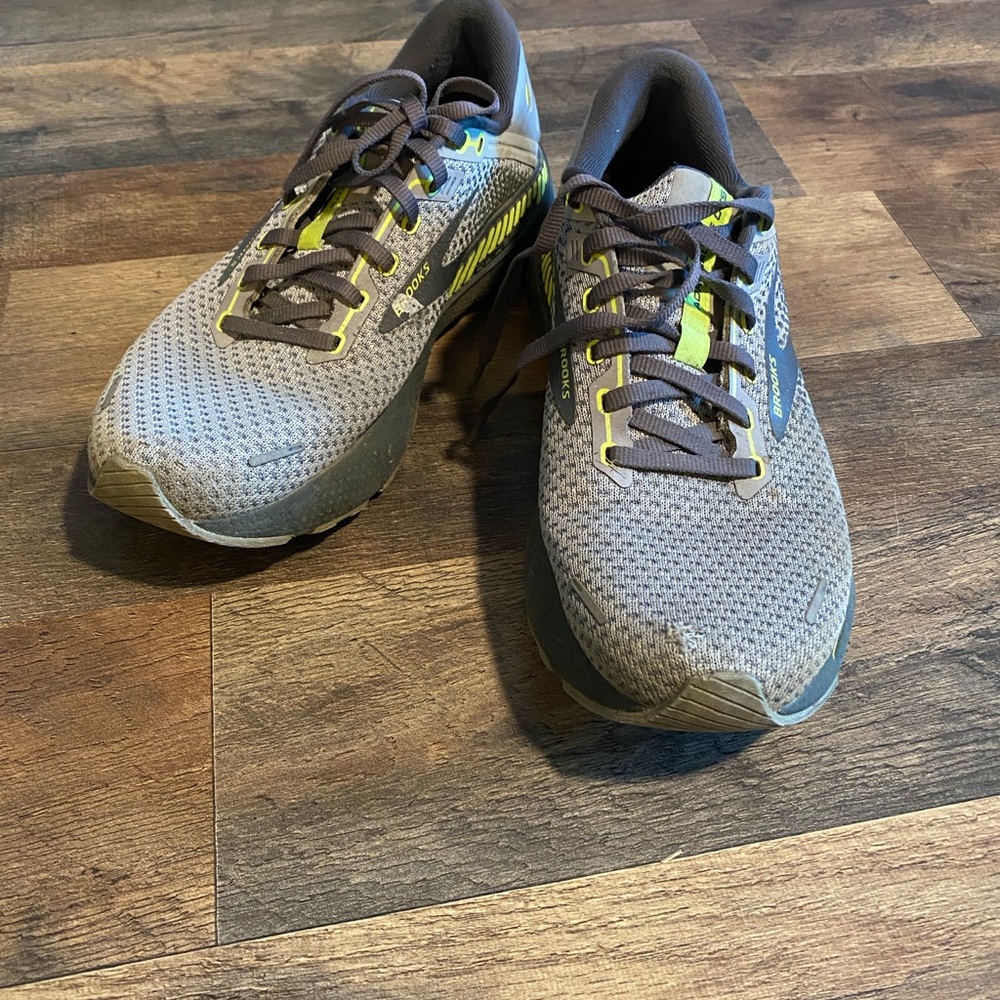 Brooks Men's Running Shoes - Gray